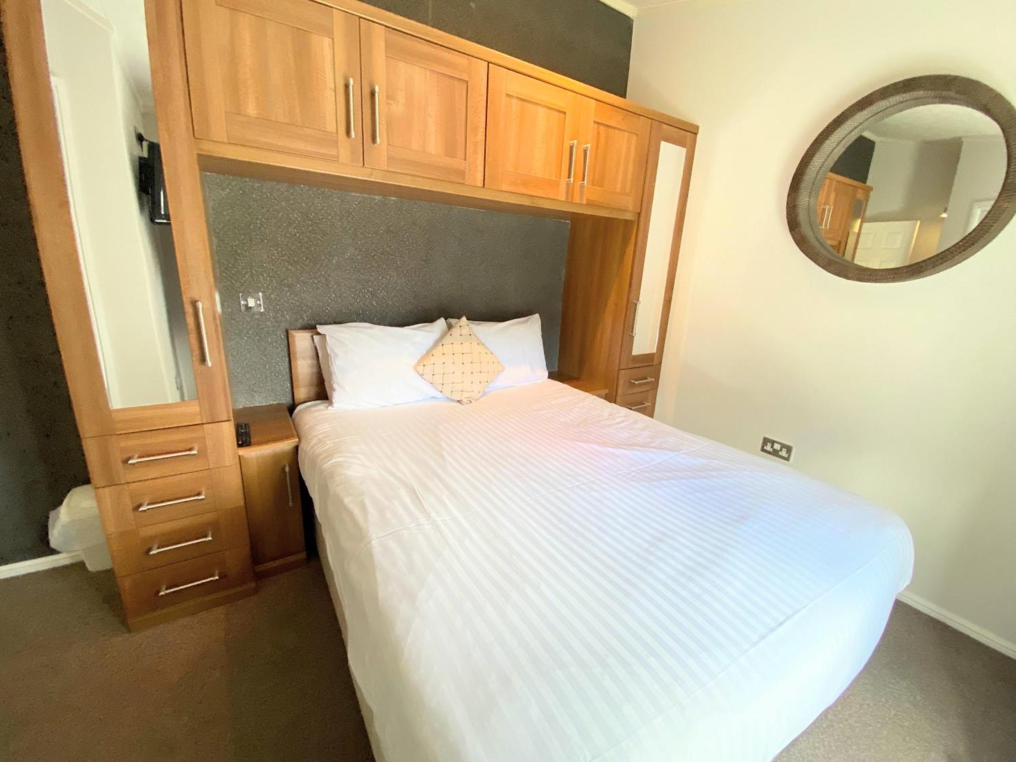 Benarty 11 With Private Hot Tub - Fife - Loch Leven - Lomond Hills - Pet Friendly Villa Kelty Kültér fotó