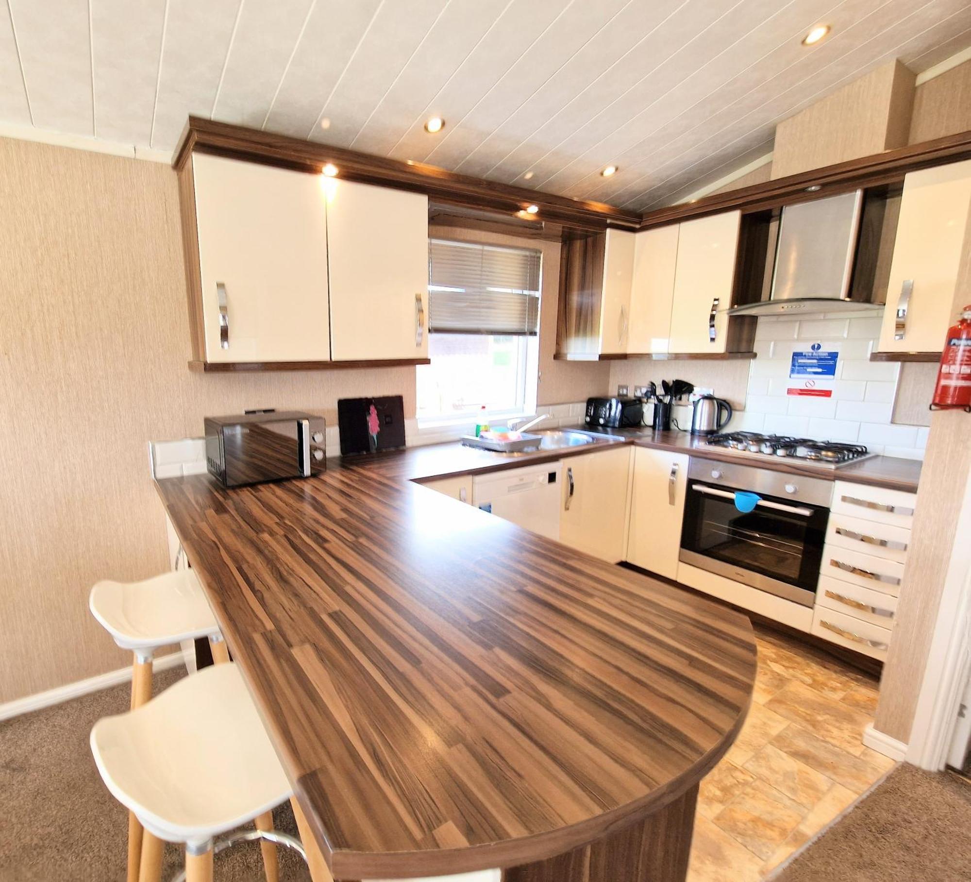 Benarty 11 With Private Hot Tub - Fife - Loch Leven - Lomond Hills - Pet Friendly Villa Kelty Kültér fotó